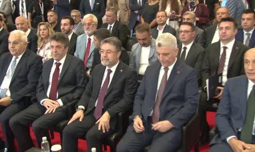 Tarım ve gıdada hızlı dönüşüm: Bolat, sektörün bu yılı 'muhteşem' olarak değerlendirdi
