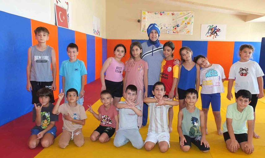Burhaniye’de spor hareketi güçleniyor: lisanslı sporcu sayısı 5 bine yaklaşıyor
