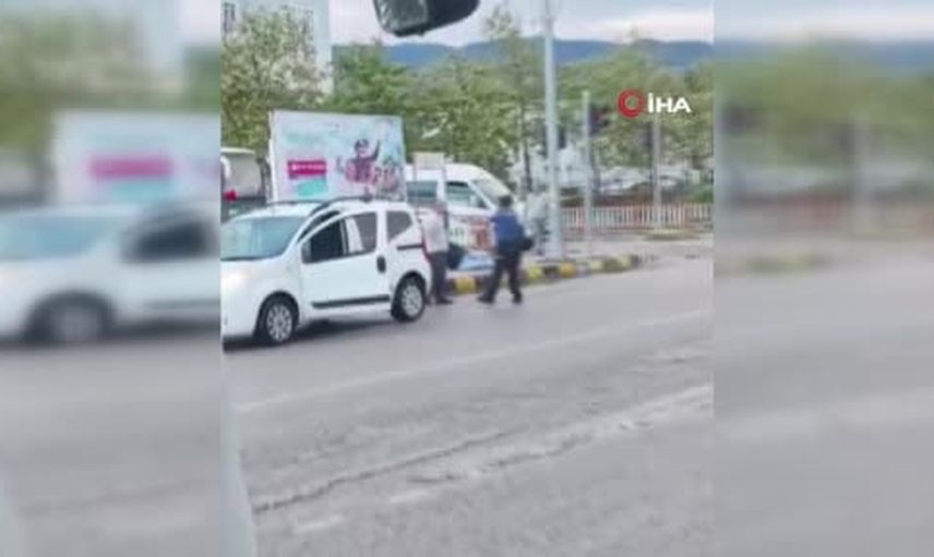Hatay'da köprüdeki karşılaşma sonrası husumetlisine ateş eden şahıs silahla yakalandı