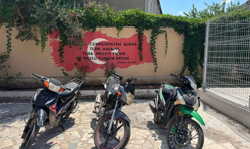 Balıkesir'de jandarma dedektifleri kameralarla motosiklet hırsızlarını yakaladı