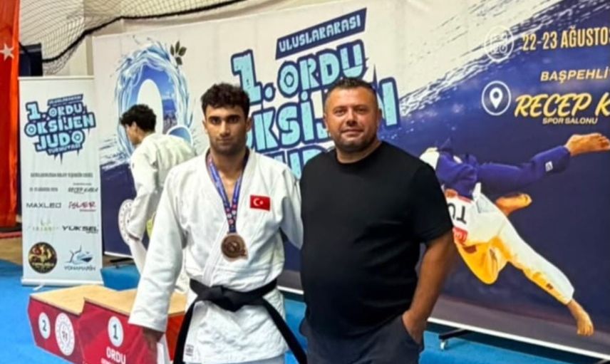 Bayburtlu judocudan Ordu'da uluslararası turnuvada bronz başarı
