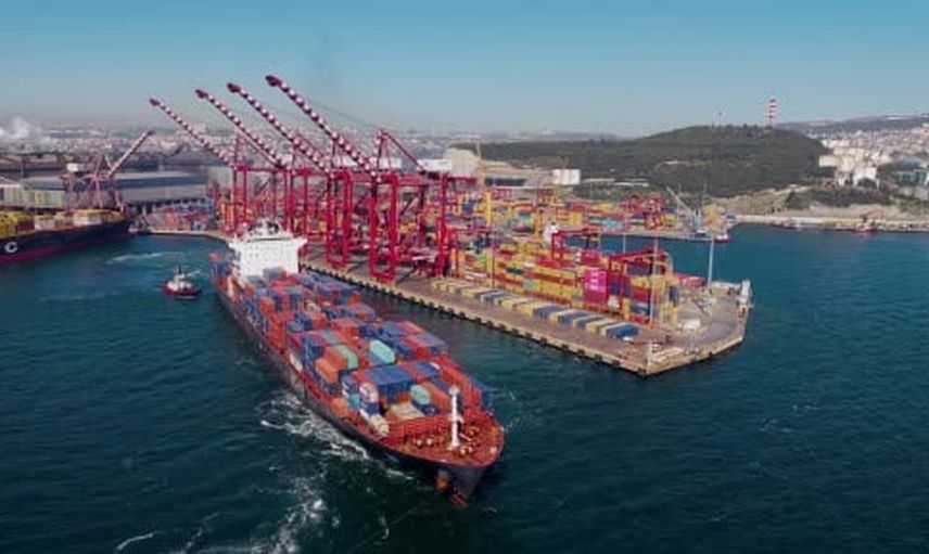 Uraloğlu açıkladı: 2025'te limanlarda 553,3 milyon ton yük elleçlendi