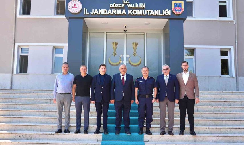 Düzce Ticaret ve Sanayi Odası yeni il jandarma komutanını ziyaret etti