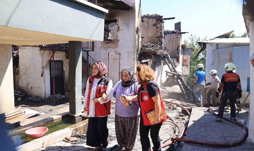 Kemaliye'de yangın sonrası yaşamı toparlamaya yönelik psikososyal destek