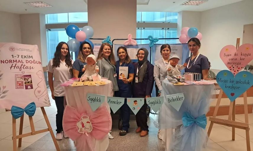 nazilli'de normal doğuma oyuncak bebeklerle dikkat çekildi