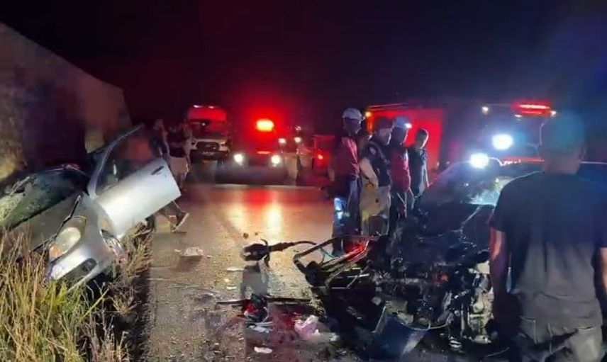 İznik-Adapazarı yolunda iki otomobil çarpıştı: iki kişi hayatını kaybetti