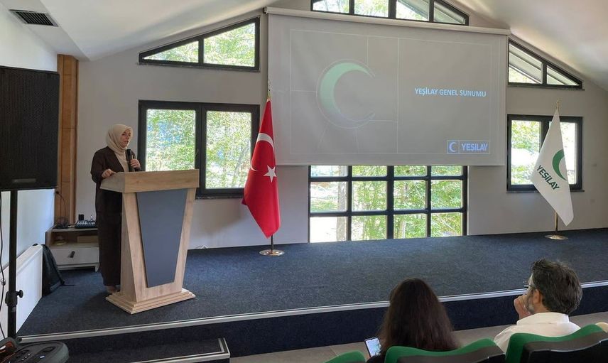 Okul yöneticilerine yönelik seminerde Yeşilay: erken farkındalık ve yönlendirme ön planda