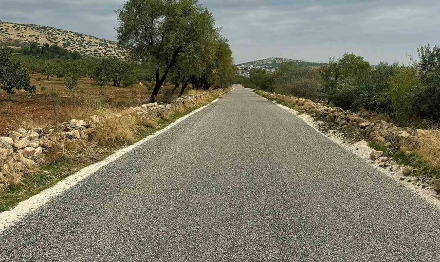 araban bağlantı yolunda sathi kaplama tamamlandı