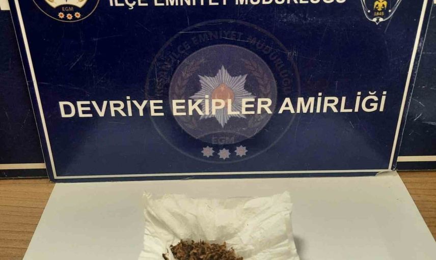 Keşan'da beyaz kağıda sarılı tütünle yakalanan şüpheli gözaltında
