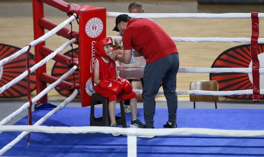 Sivas'ta ringde gelecek için kıyasıya yarış
