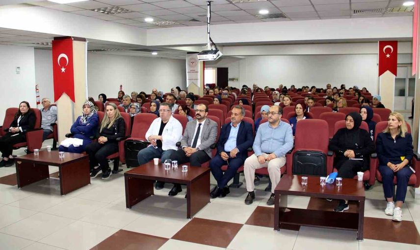 Kuduz farkındalığı için Kayseri Devlet Hastanesi'nde personel eğitimi