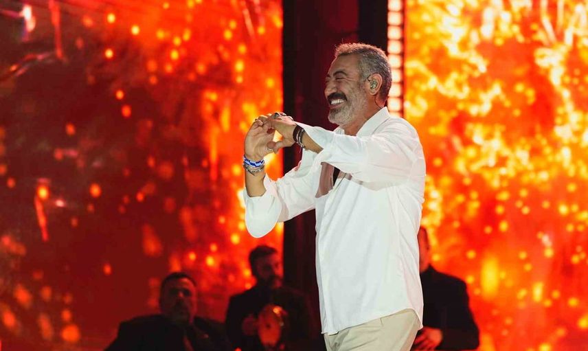 Hakan Altun Gaziantep'te nostalji ve coşkuyu buluşturdu