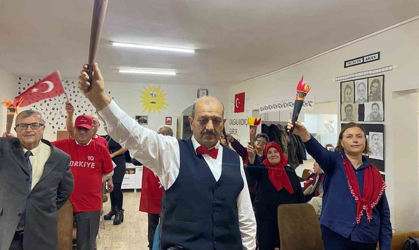 Yaşlı merkezlerinde cumhuriyet coşkusu: Odunpazarı Belediyesi'nin 29 Ekim buluşmaları