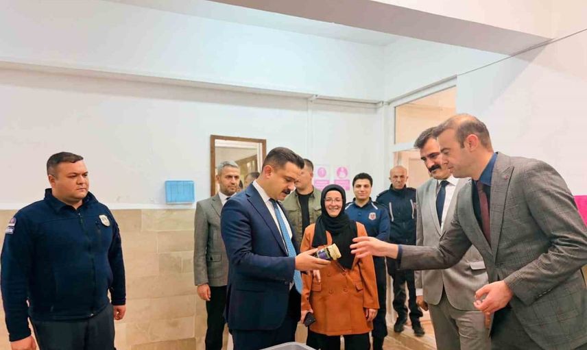Hükümlülerin atölye üretimi topluma yeniden kazandırma hedefiyle incelendi