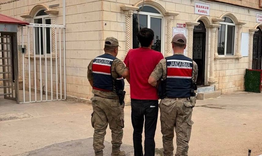 Karaköprü'de vergi suçundan hükümlü, jandarmanın titiz çalışmasıyla yakalandı