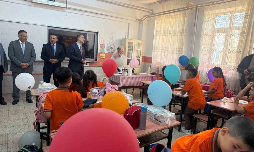Iğdır’da 306 okulun zili çaldı: 46 bin 930 öğrenci yeni döneme başladı