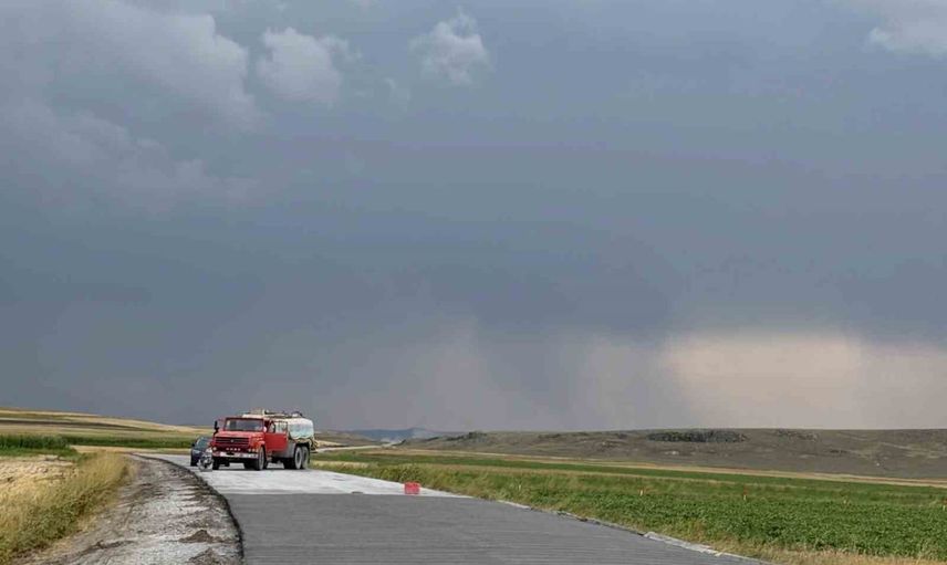 Büyük Pirveli’de köy yolları betonla güçlendiriliyor