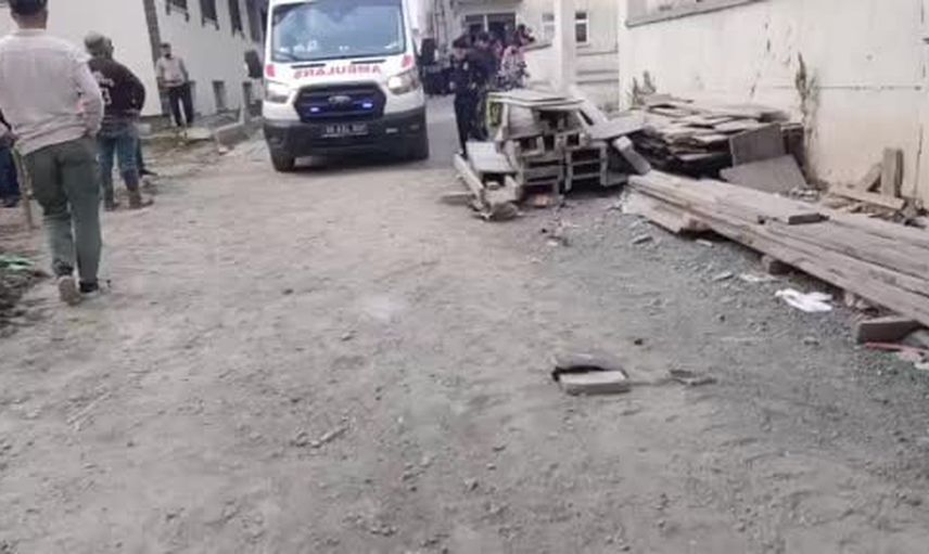 Taşlıharman caddesi'nde motosikletli saldırı: iki kişi hastaneye kaldırıldı
