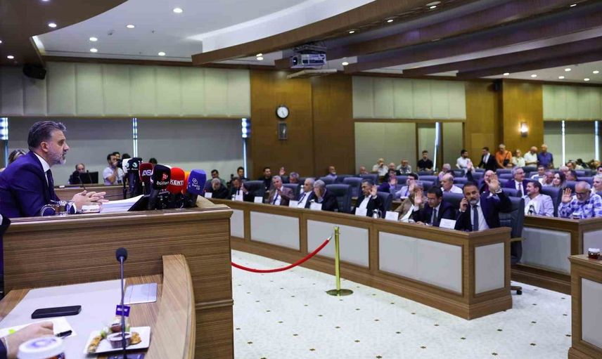 Bursa'da toplu ulaşımın rotası elektriğe dönüyor