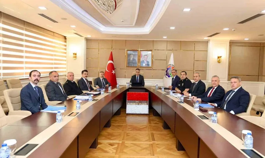 Valilikten okul çevresi güvenliğinde sıkı takip ve koordinasyon kararı