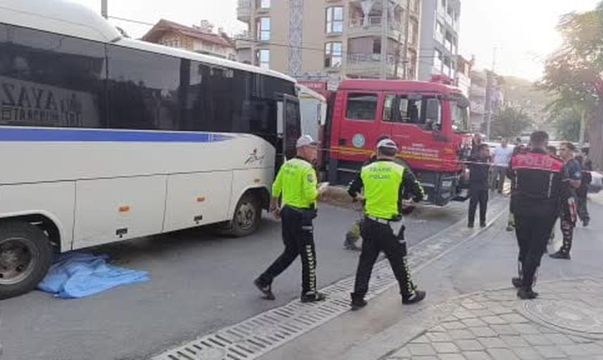 Salihli'de bisikletli 8 yaşındaki çocuğun hayatını kaybettiği servis kazası soruşturuluyor