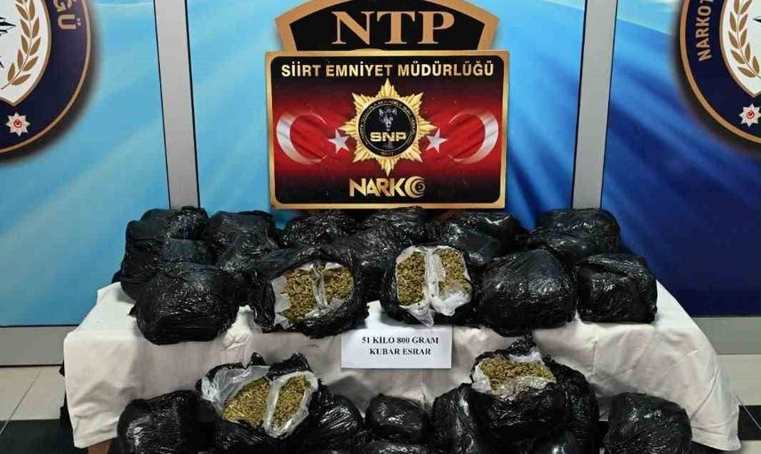 Polisin takibi kısa sürdü: Baykan'da 51 kilo 800 gram esrar ele geçirildi