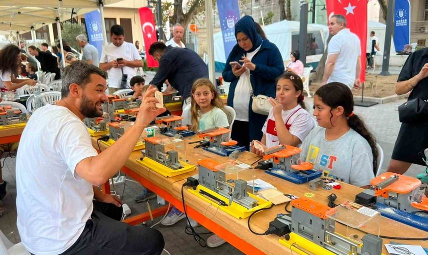 Mudanya'da gökyüzü keşifleri ve teknoloji atölyeleri gecesi
