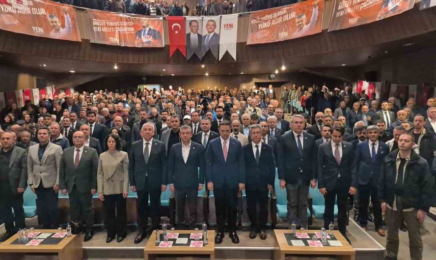 Yeni Parti'nin yol haritasını taban belirleyecek: Özgür Özel Yozgat'ta konuştu