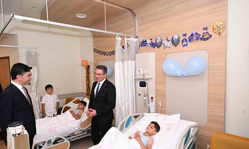 Vali Aydın Baruş'tan hastanede sünnet çağrısı: 1.460 çocuğun güvenliği öne çıktı