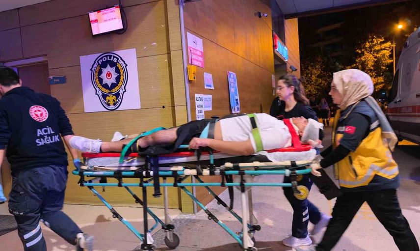 İnegöl girişinde zincirleme çarpışma: 9 aylık bebek dahil 10 yaralı