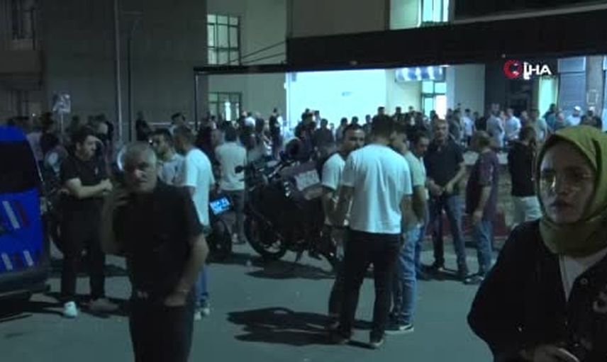 Vali Canpolat hastane önünde kısa bilgilendirme yaptı