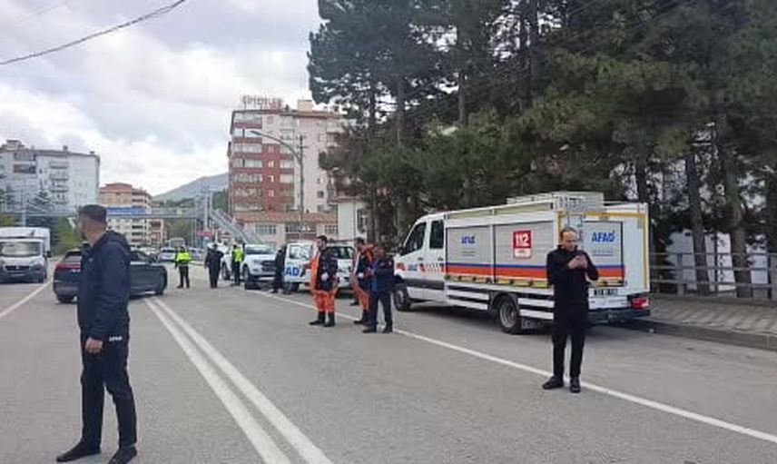 Gümüşhane'de kanalizasyondan yükselen gaz için AFAD ve KBRN ekipleri seferber oldu