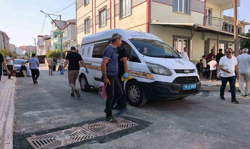 İnegöl'de organize sanayi caddesinde husumet kavgası: iki kişi yaralandı