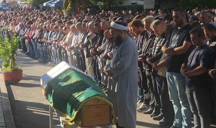 Orhangazi'de hayatını kaybeden genç elektrik bakım işçisi son yolculuğuna uğurlandı