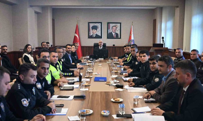 Düzce emniyetinde asayiş değerlendirmesi ve öncelikler