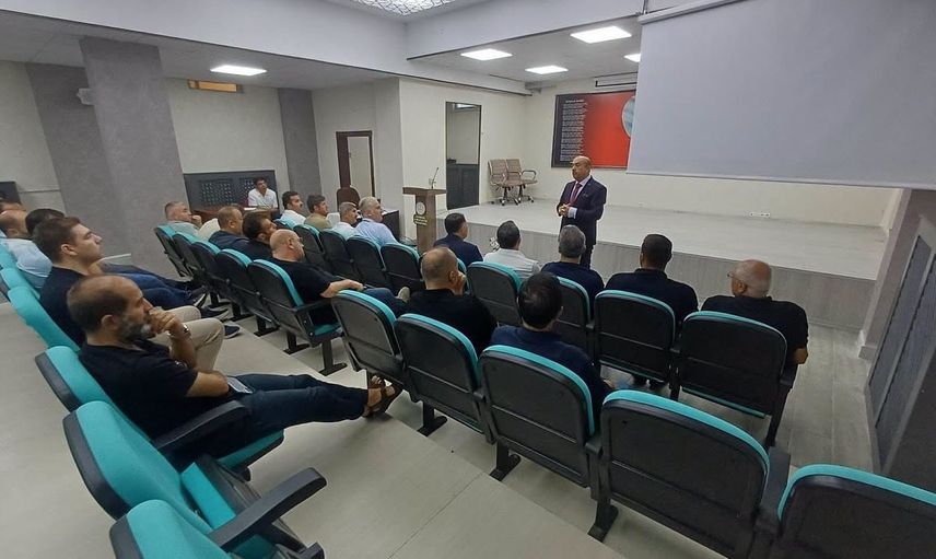 eğitim yöneticiliğine dönüş: Erzincan'da yeniden görev alacaklara seminer verildi