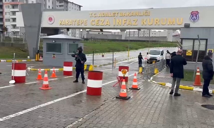Üsküdar belediye başkanı Sinem Dedetaş ev hapsiyle serbest bırakıldı