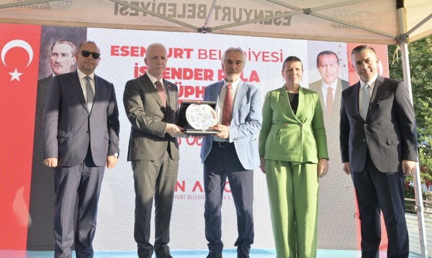Akçaburgaz'da yeni kütüphane ve emekli evi yaşamı canlandırıyor