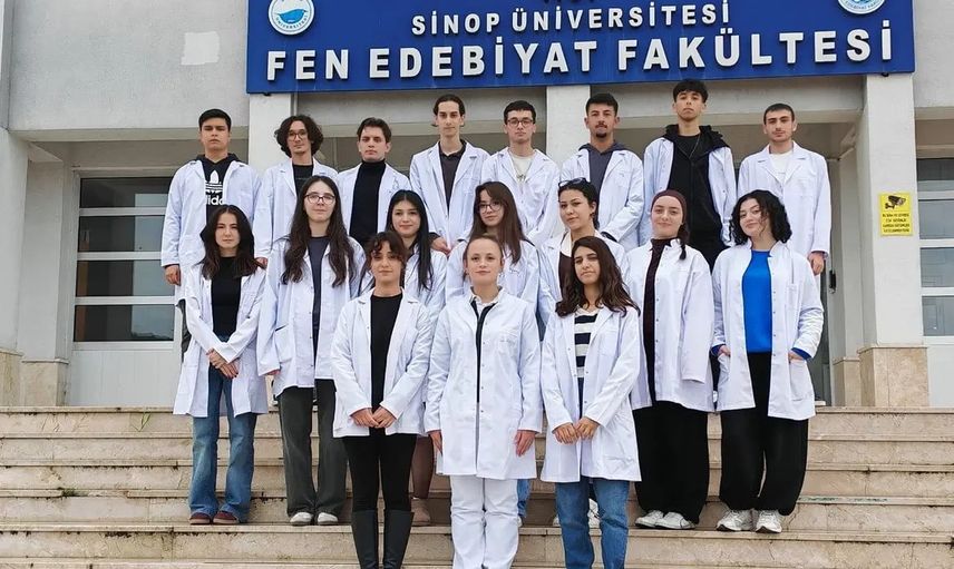 Sinop'ta genç biyolog adayları laboratuvar deneyimlerini yerinde gördü