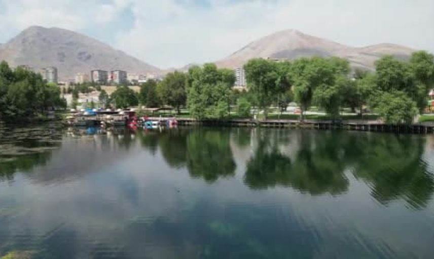 Pınarbaşı'nda Ceyhan'ın kaynağı ve mevsimlerin renkleri