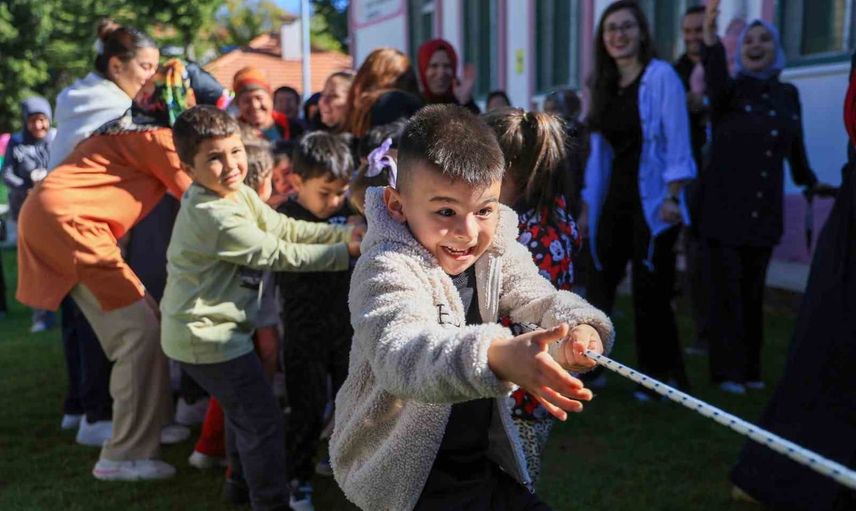 Çameli anaokulunda aileler dijital molada geleneksel oyunlarla kaynaştı