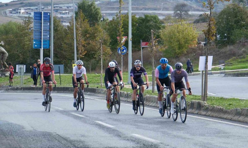 Büyükçekmece'de pedallar zafer için döndü