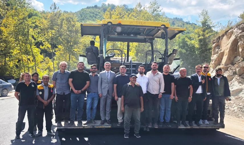 Yığılca'da Yedigöller grup yolu modernleşiyor, 15 köy ulaşım kolaylığına kavuşuyor