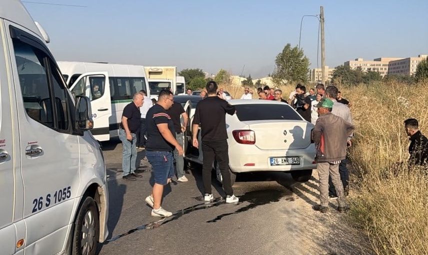 Kafa kafaya çarpışma Odunpazarı'nda sabah trafiğini kilitledi