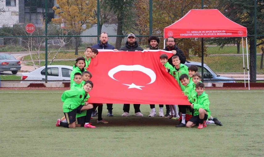 Eskişehir'de futbolla cumhuriyet coşkusu