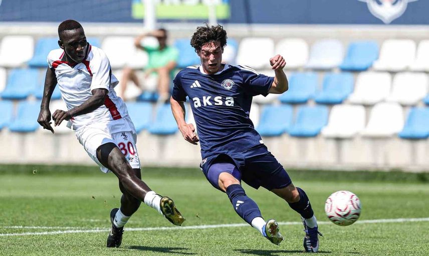 Hazırlık dönemine etkili başlangıç: Samsunspor Kasımpaşa'yı 2-1 yendi