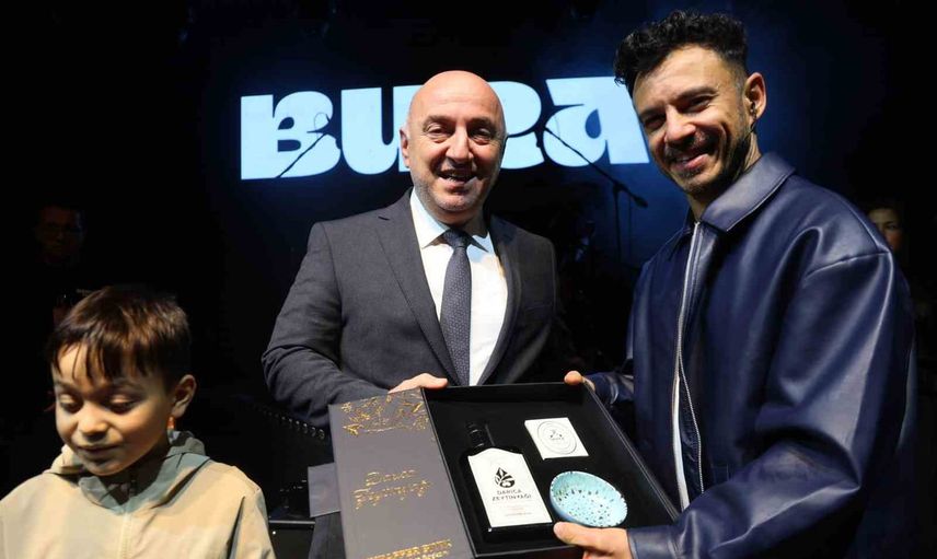 Darıca zeytin festivalinde Buray coşkusu