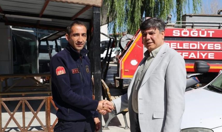 Söğüt'te itfaiyecilerle dayanışma mesajı