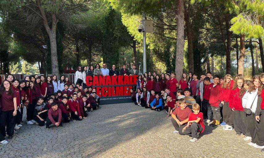 Ortaokul öğrencilerinden Çanakkale’de vefa: şehit Soner Özübek anıldı