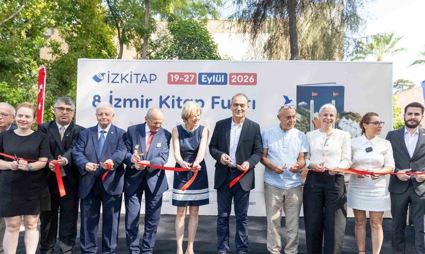 Kültürpark edebiyatla canlandı: İZKİTAP-8 kapılarını açtı